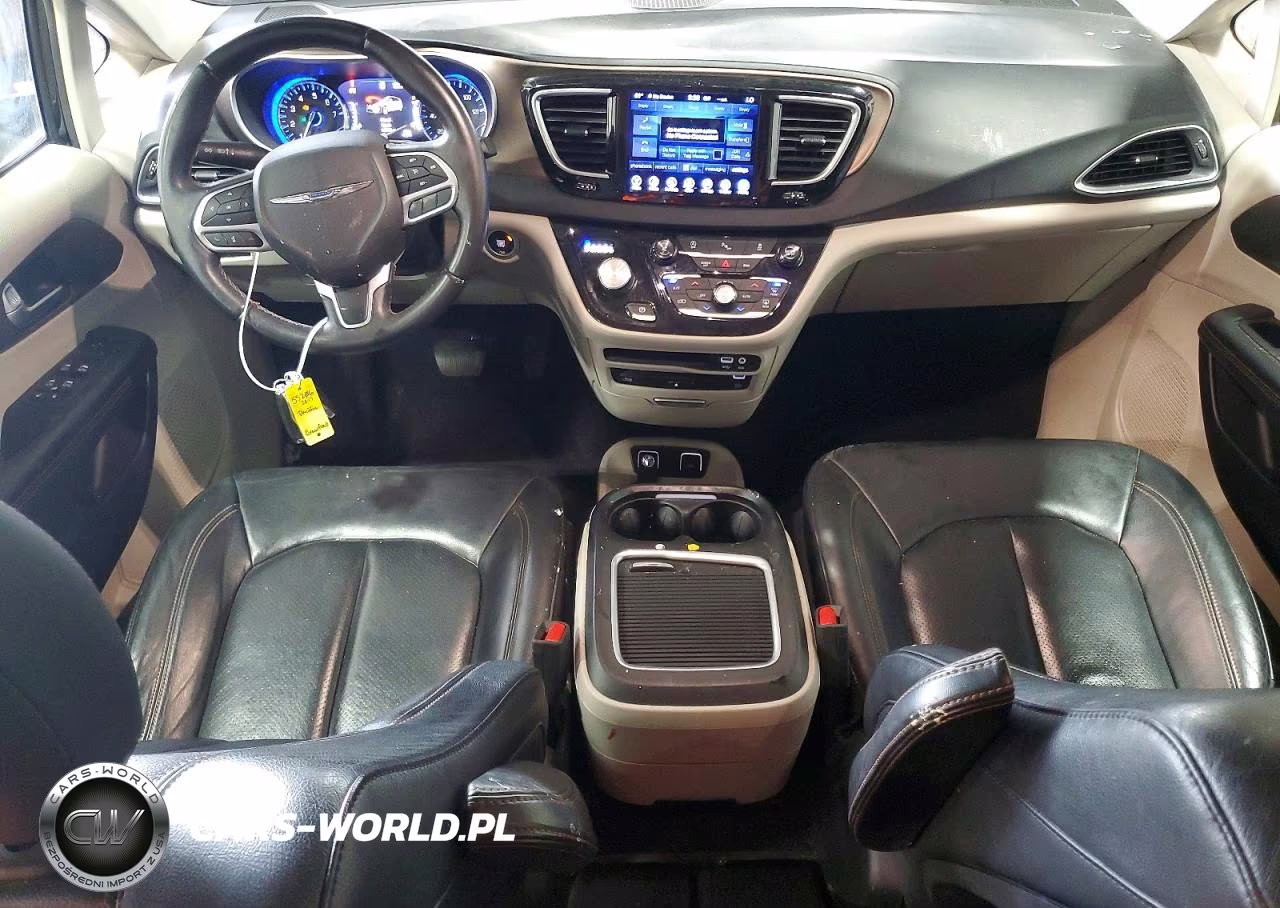 2017 Chrysler Pacifica Touring L Plus VIN:2C4RC1EGXHR757502 - 8