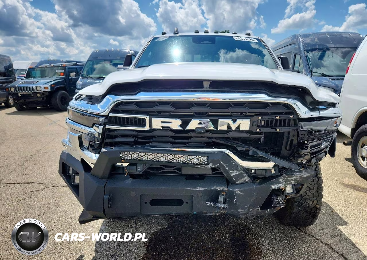 2025 Ram 3500 Tradesman VIN:3C63R3GLXSG526937 - 5