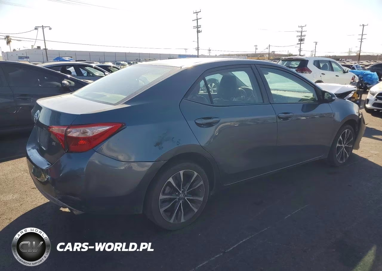 2017 Toyota Corolla Se VIN:2T1BURHE8HC761832 - 3