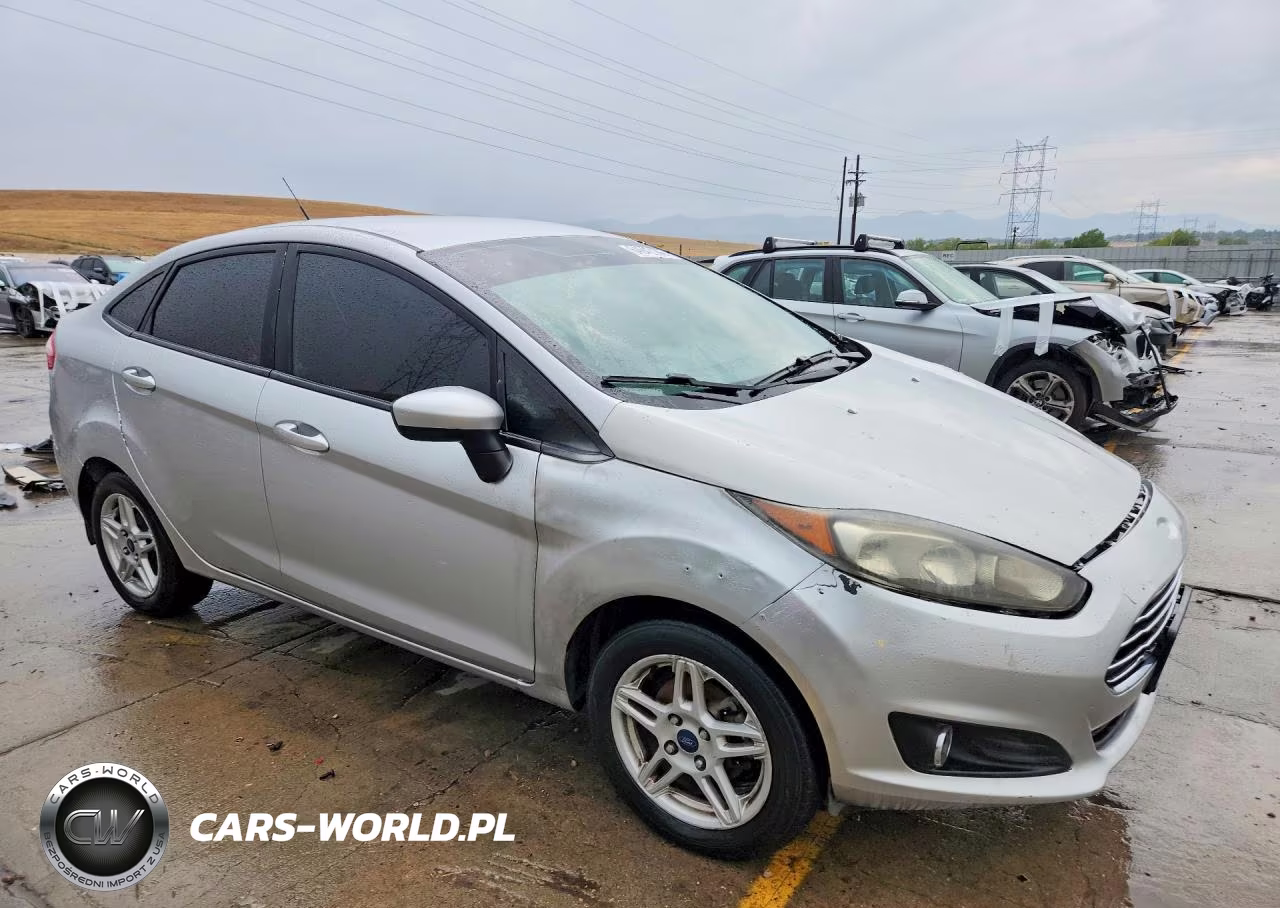 2018 Ford Fiesta Se VIN:3FADP4BJ4JM112122 - 4