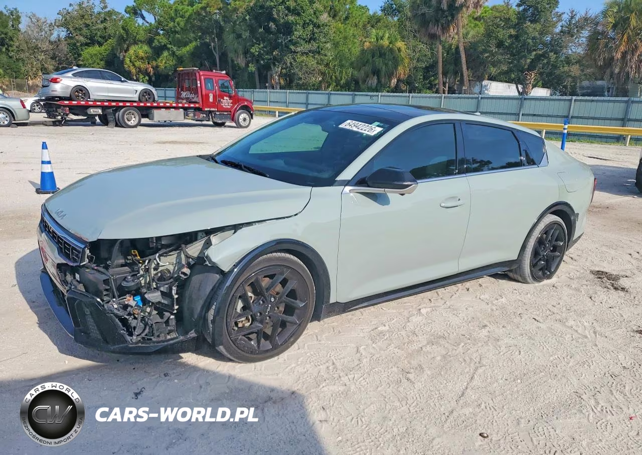 2025 Kia K4 Gt-Line Turbo