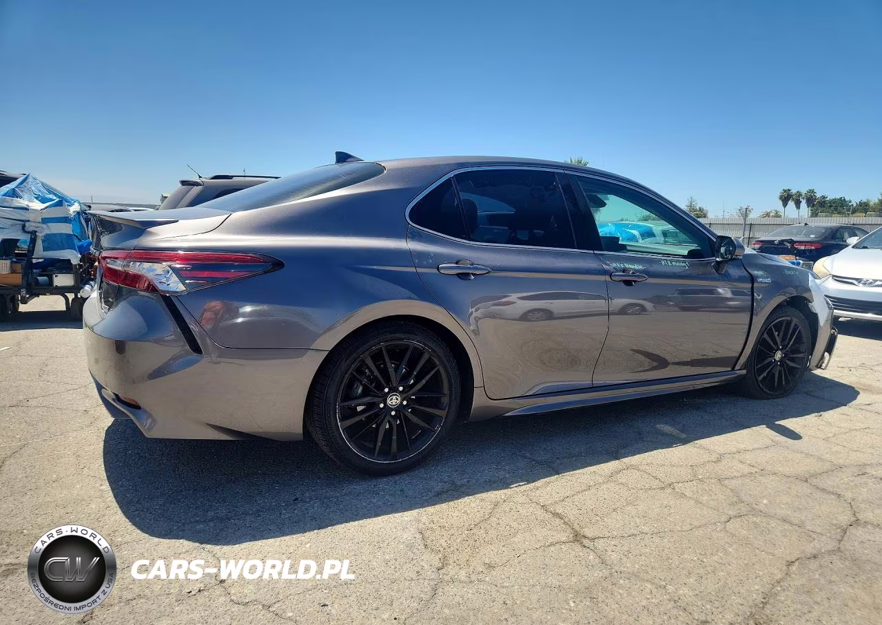 2021 Toyota Camry Xse VIN:4T1K31AK9MU553200 - 3