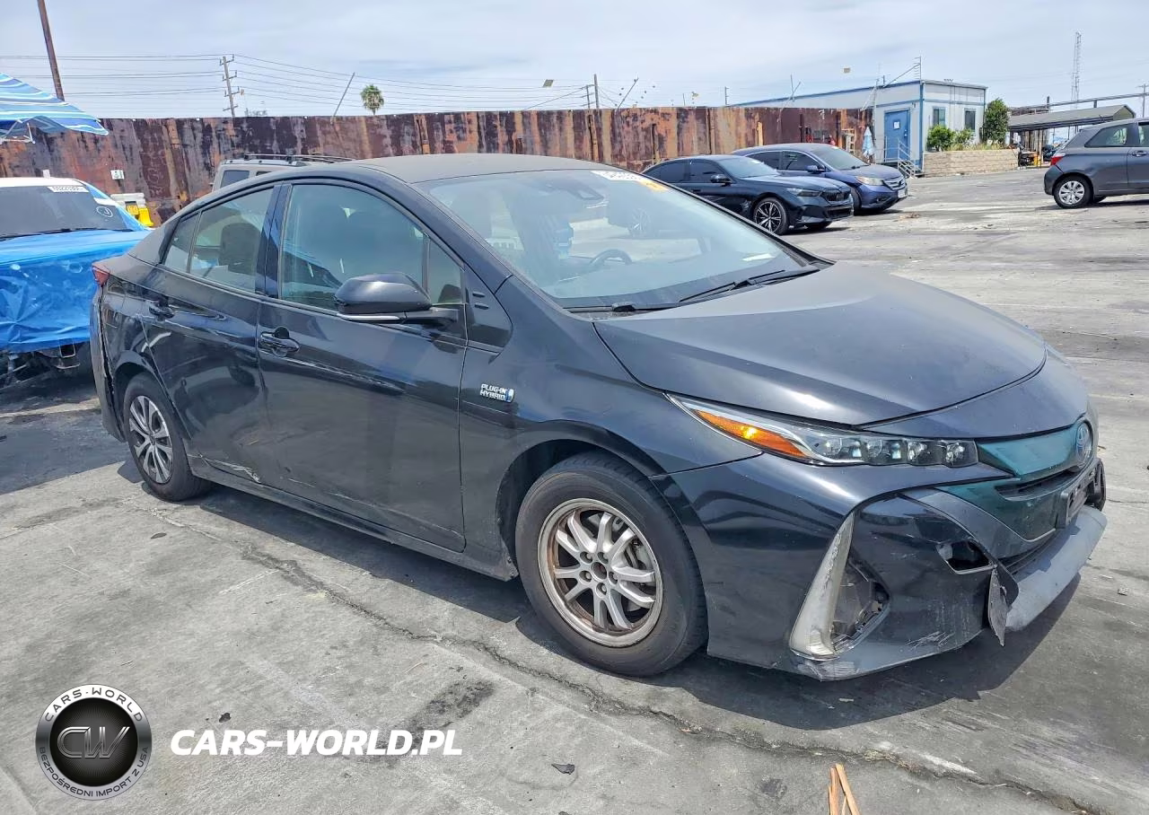 2020 Toyota Prius Prime Xle VIN:JTDKARFP9L3129419 - 4