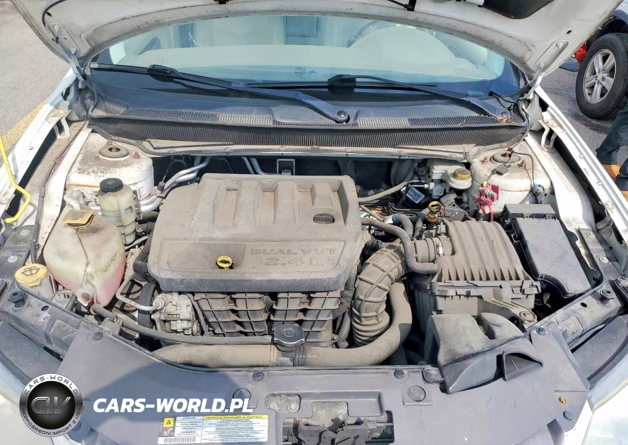 2010 Chrysler Sebring Limited VIN:1C3CC5FB0AN174024 - 11