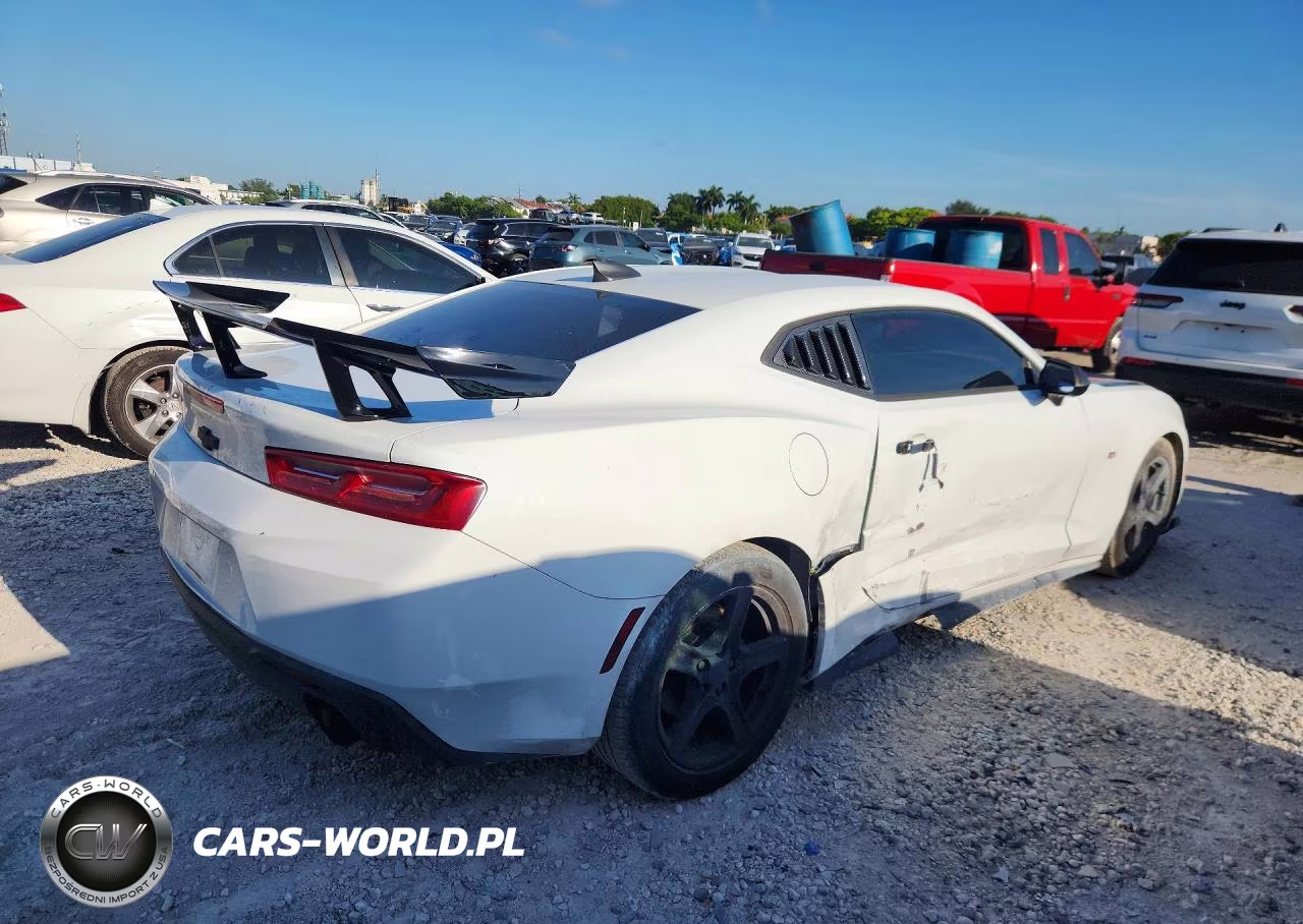 2018 Chevrolet Camaro Lt VIN:1G1FB1RX3J0156456 - 3