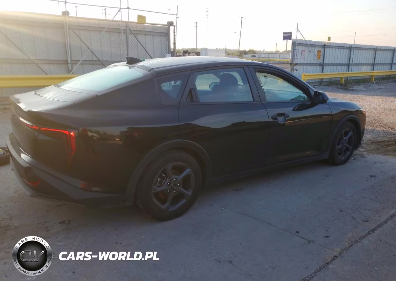 2025 Kia K4 Lxs VIN:3KPFT4DE6SE117395 - 3