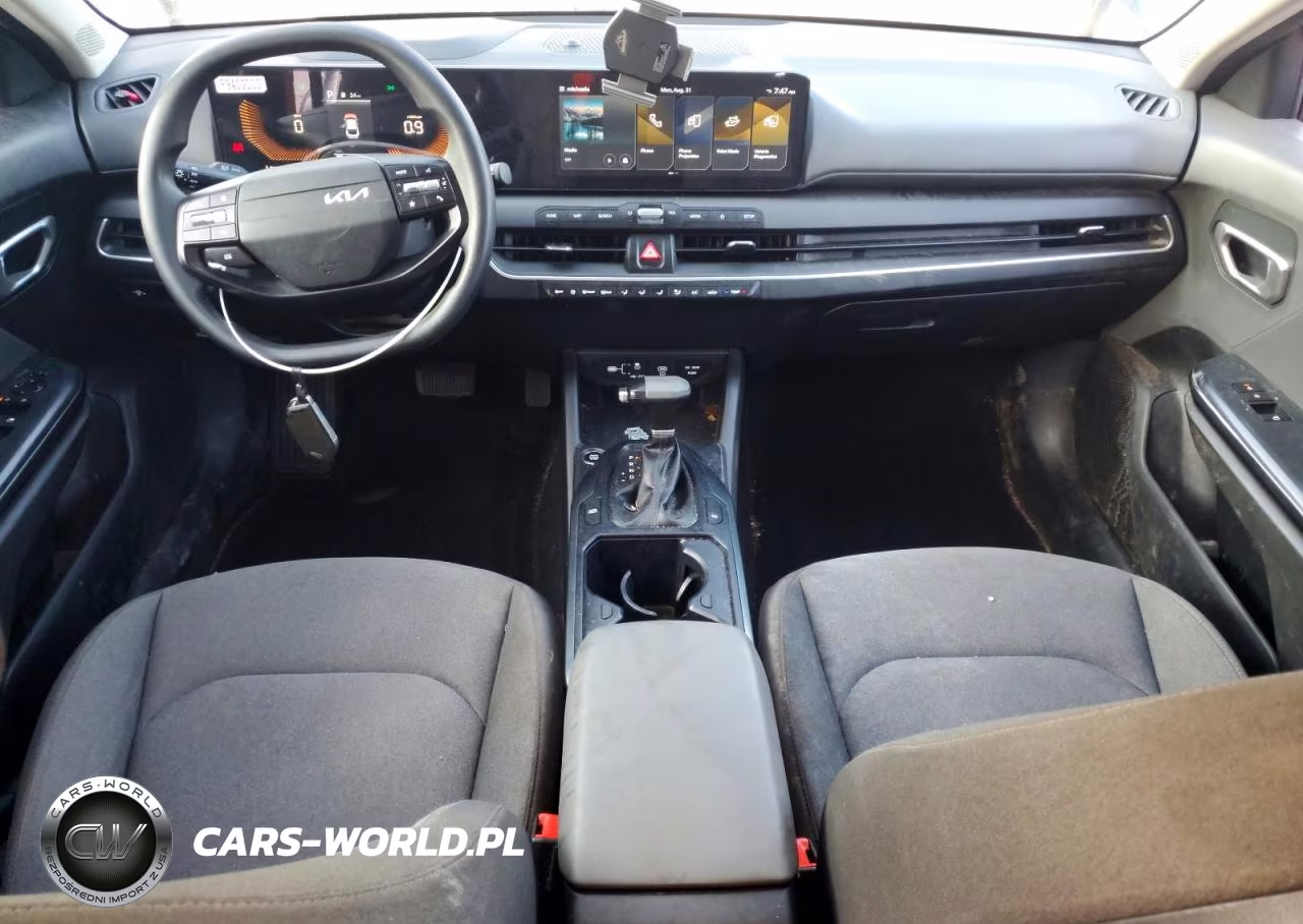 2025 Kia K4 Lxs VIN:3KPFT4DE6SE117395 - 8