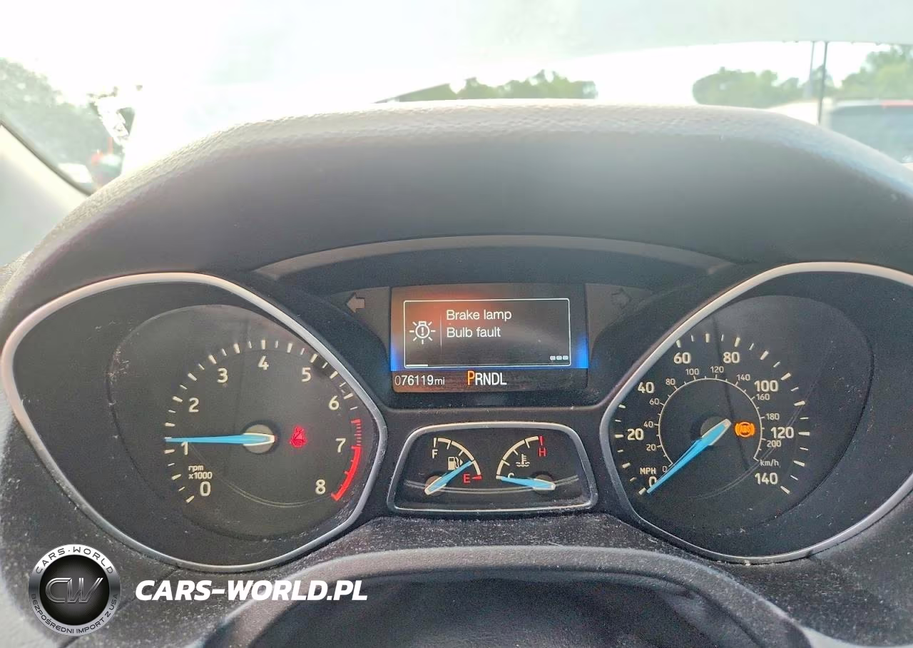 2015 Ford Focus Se VIN:1FADP3K28FL276131 - 9