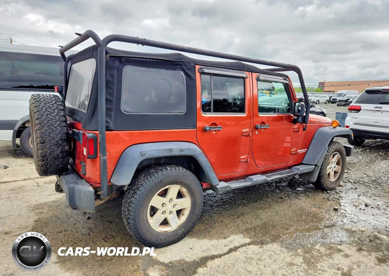 2009 Jeep Wrangler Unlimited Rubicon VIN:1J4GA69149L730803 - 3