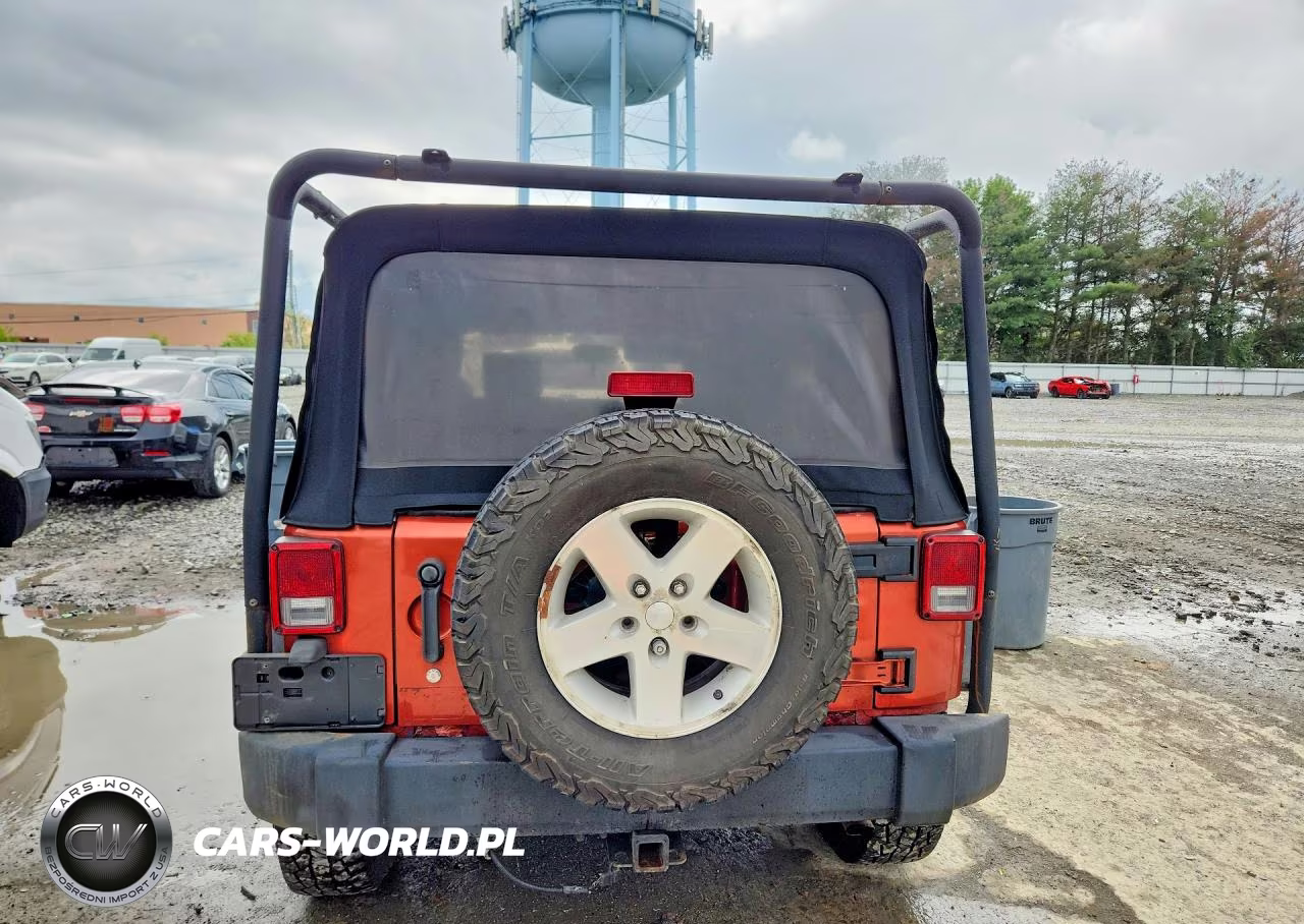 2009 Jeep Wrangler Unlimited Rubicon VIN:1J4GA69149L730803 - 6