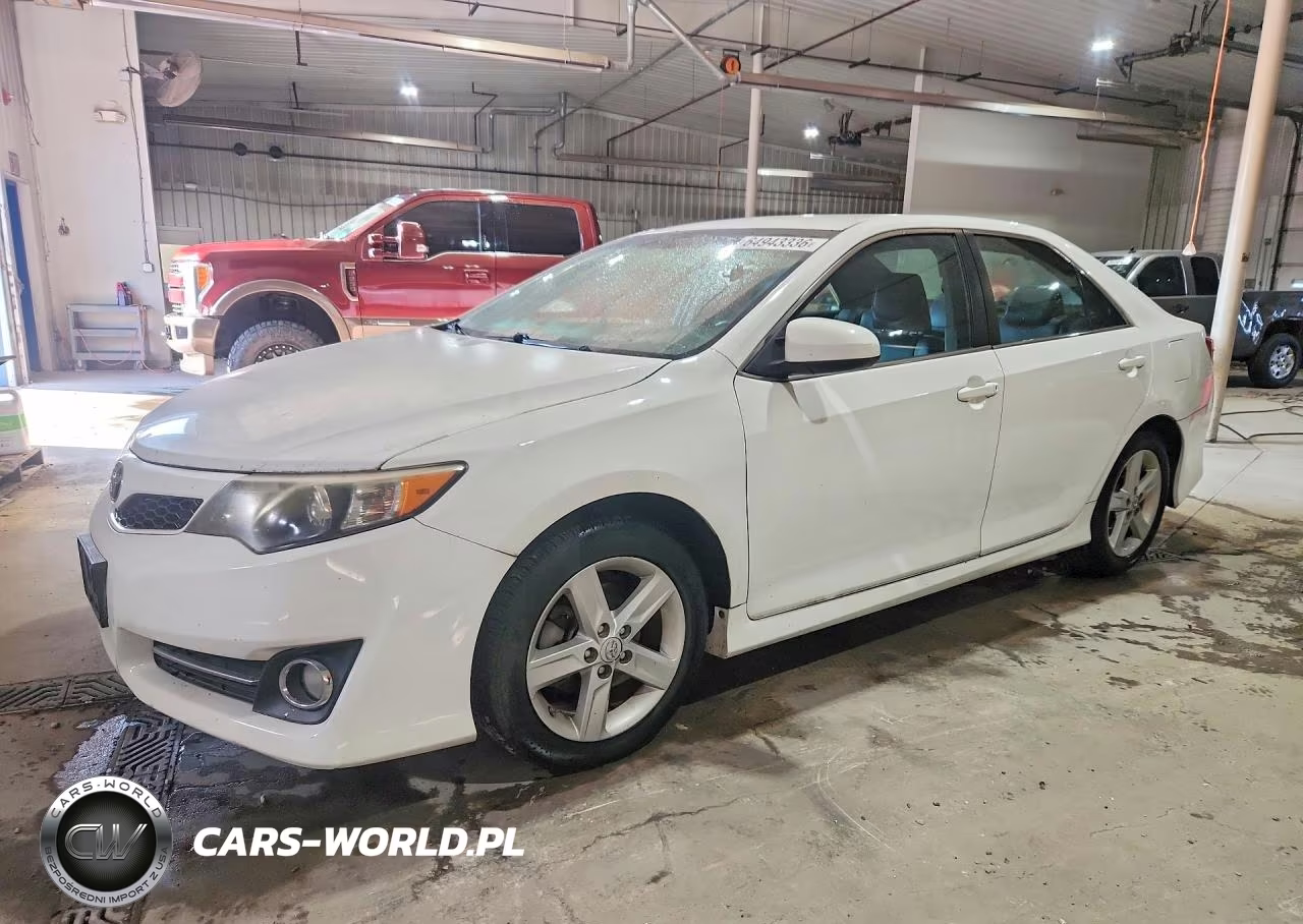 2013 Toyota Camry Se – zdjęcie 1 z 12