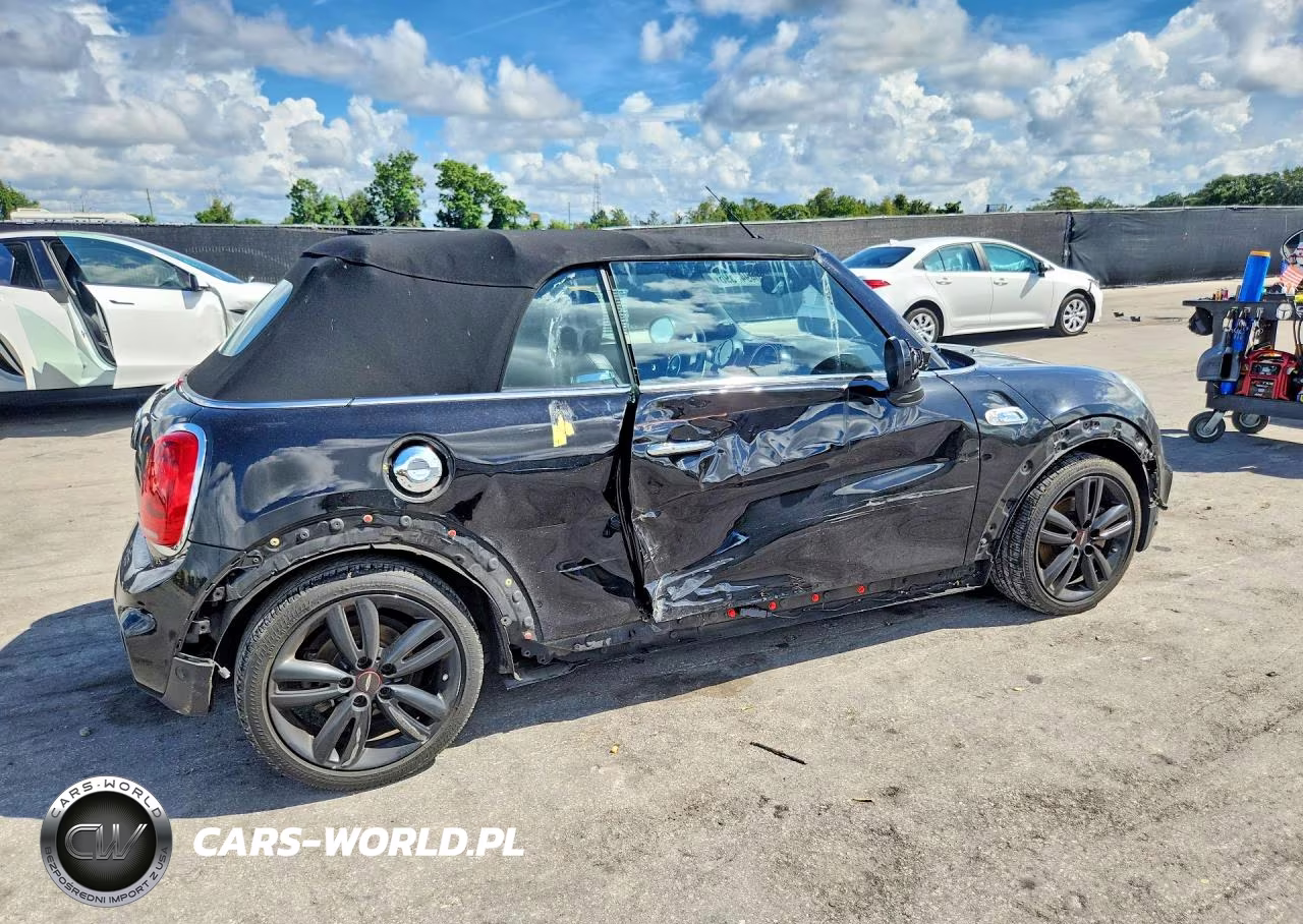 2018 Mini Cooper S VIN:WMWWG9C5XJ3E38896 - 3