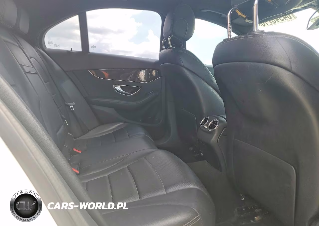 2018 Mercedes-Benz C 300 4Matic VIN:WDDWF4KB2JR403981 - 10