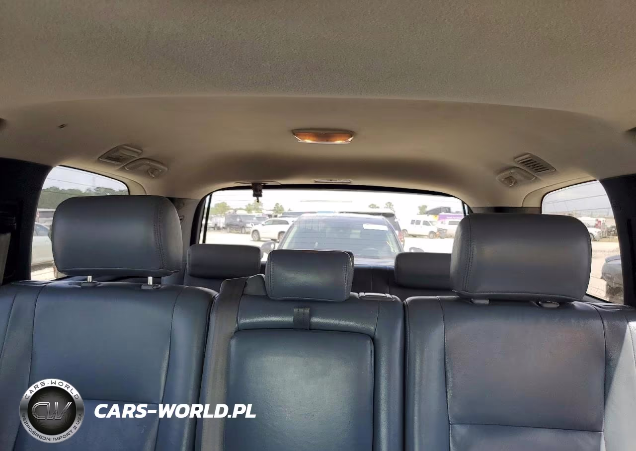 2011 Toyota Sequoia Sr5 VIN:5TDZY5G16BS032172 - 10