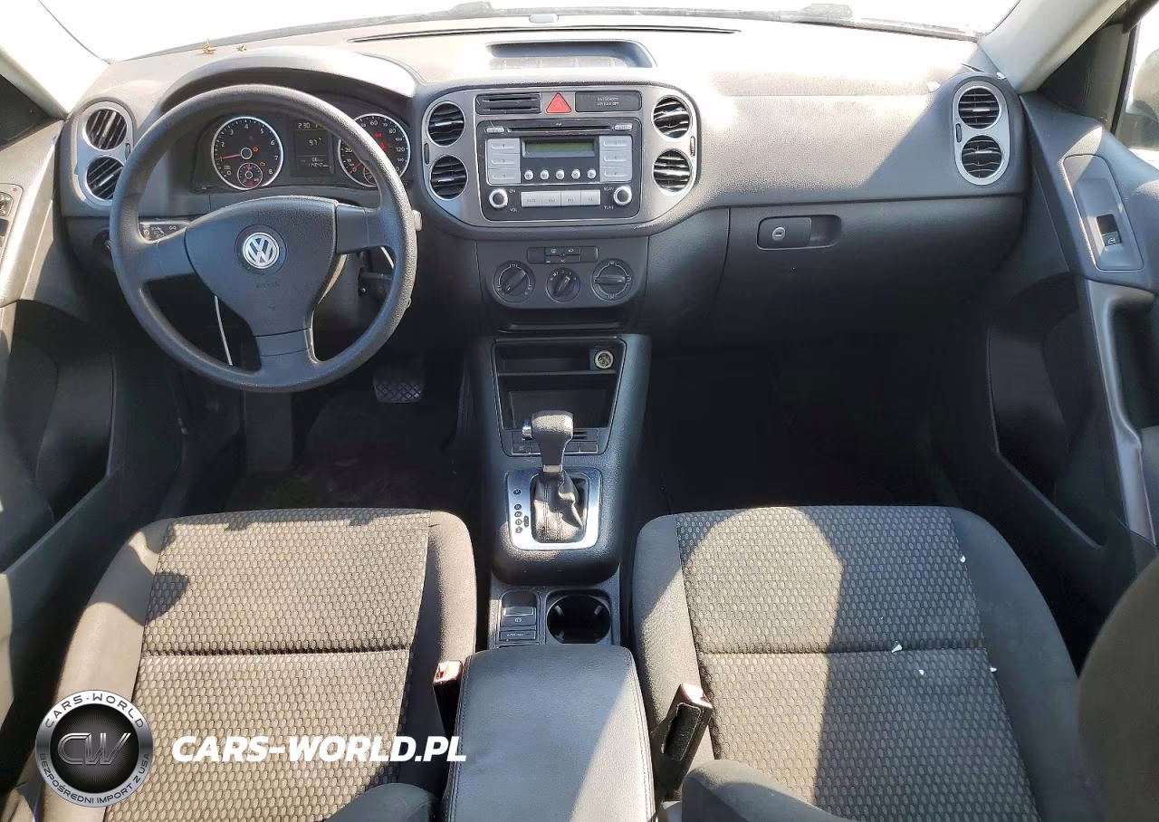 2010 Volkswagen Tiguan S VIN:WVGAV7AXXAW511610 - 8