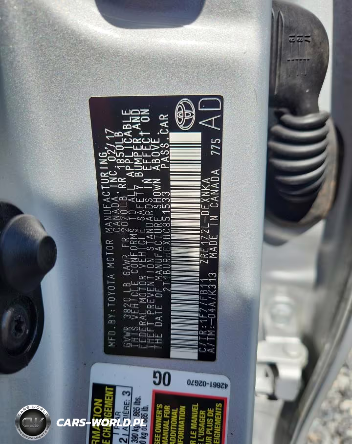 2017 Toyota Corolla Le VIN:2T1BURHEXHC851533 - 12