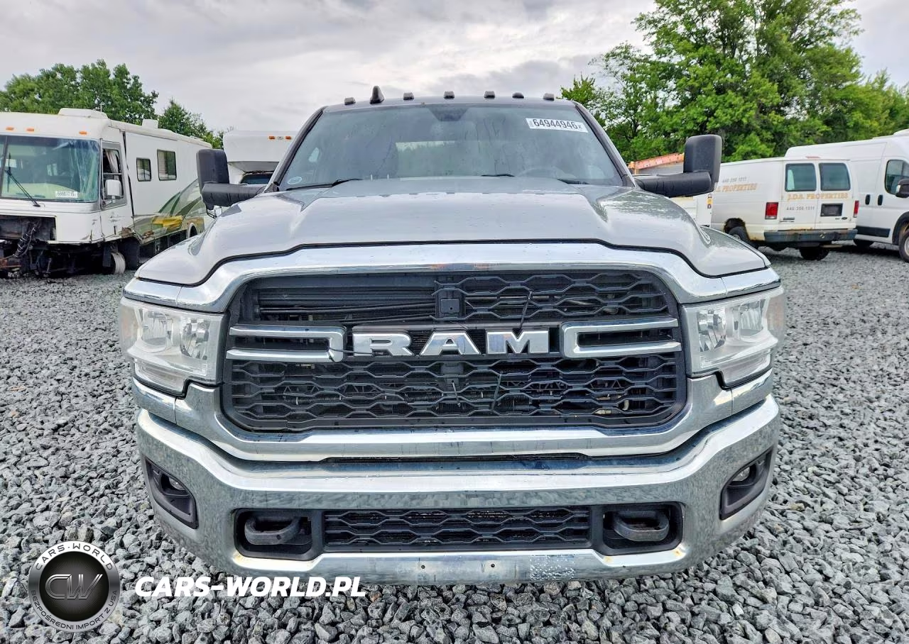 2022 Ram 3500 VIN:3C7WRSCL7NG107800 - 5