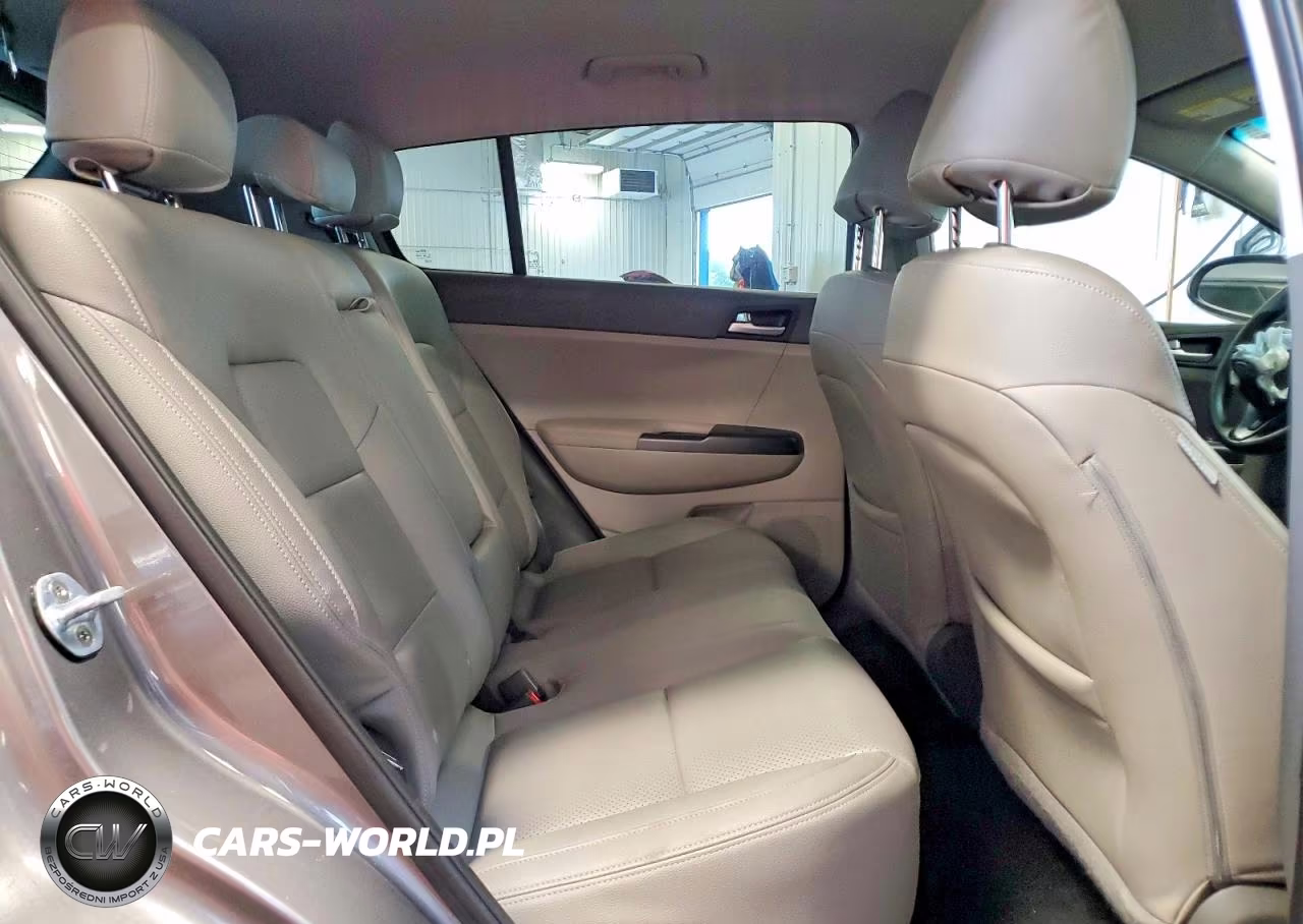 2019 Kia Sportage Lx VIN:KNDPMCACXK7525252 - 11