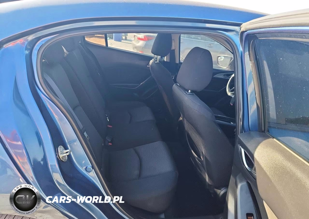 2018 Mazda 3 Sport VIN:3MZBN1U74JM160031 - 10