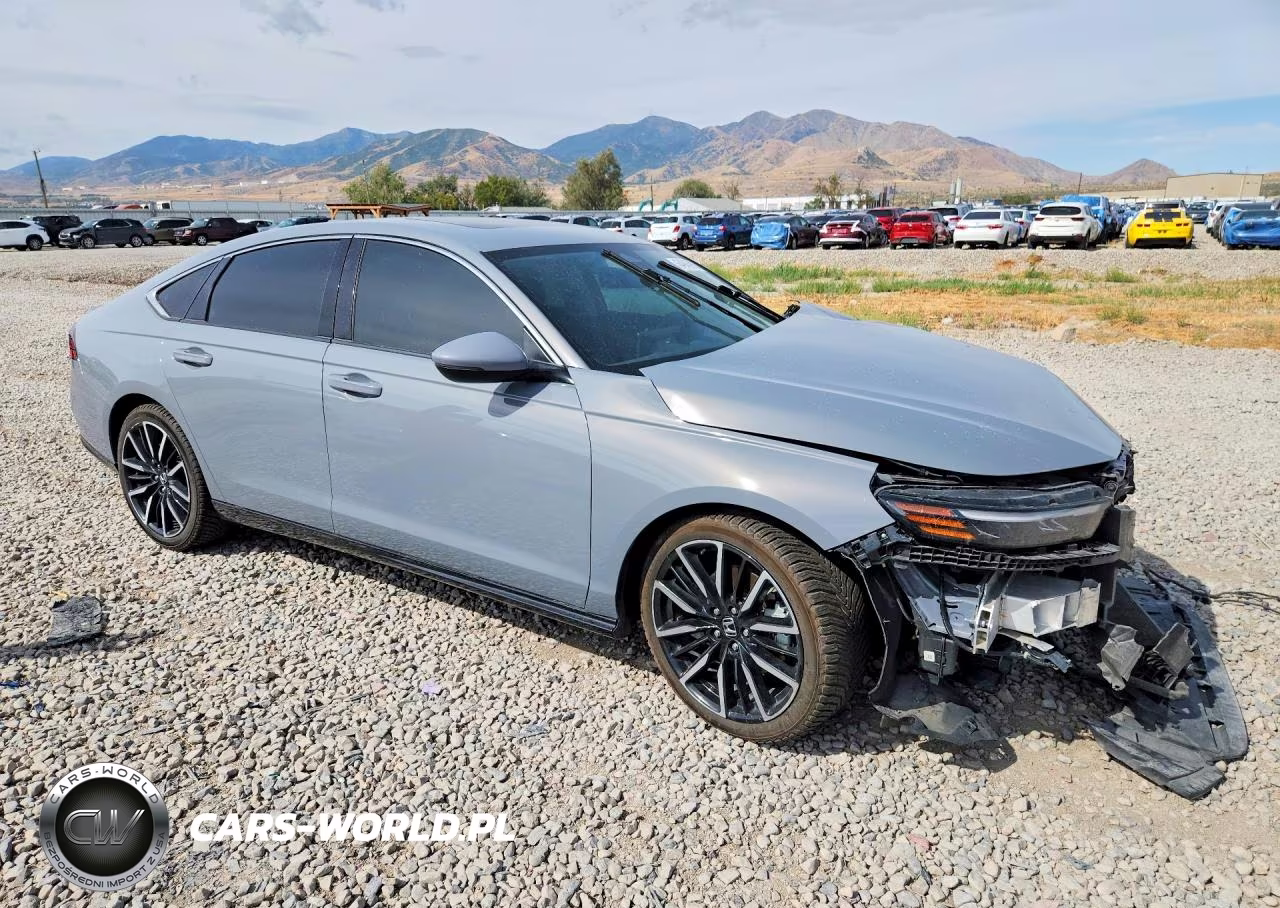 2023 Honda Accord Touring Hybrid VIN:1HGCY2F80PA007020 - 4