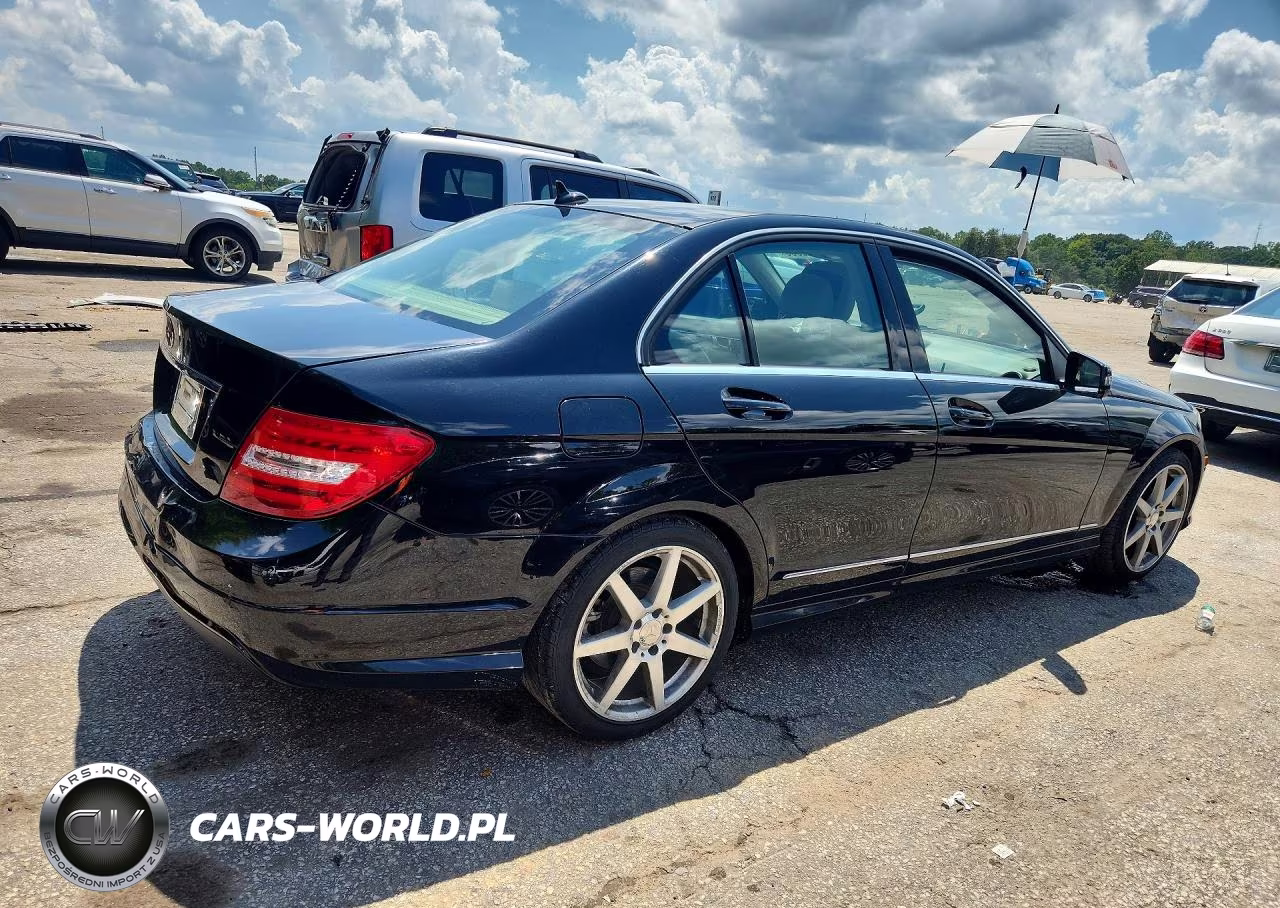 2014 Mercedes-Benz C 250 VIN:WDDGF4HB5EA953918 - 3
