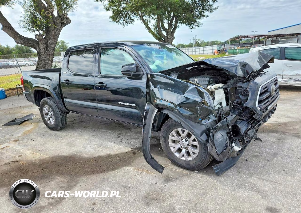 2018 Toyota Tacoma Sr5 V6 VIN:5TFAZ5CN4JX070415 - 4