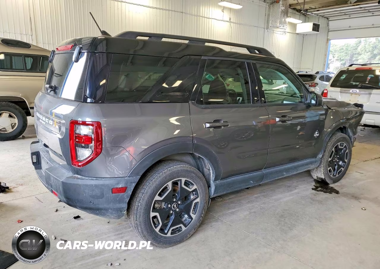 2024 Ford Bronco Sport Outer Banks VIN:3FMCR9C65RRE31840 - 3