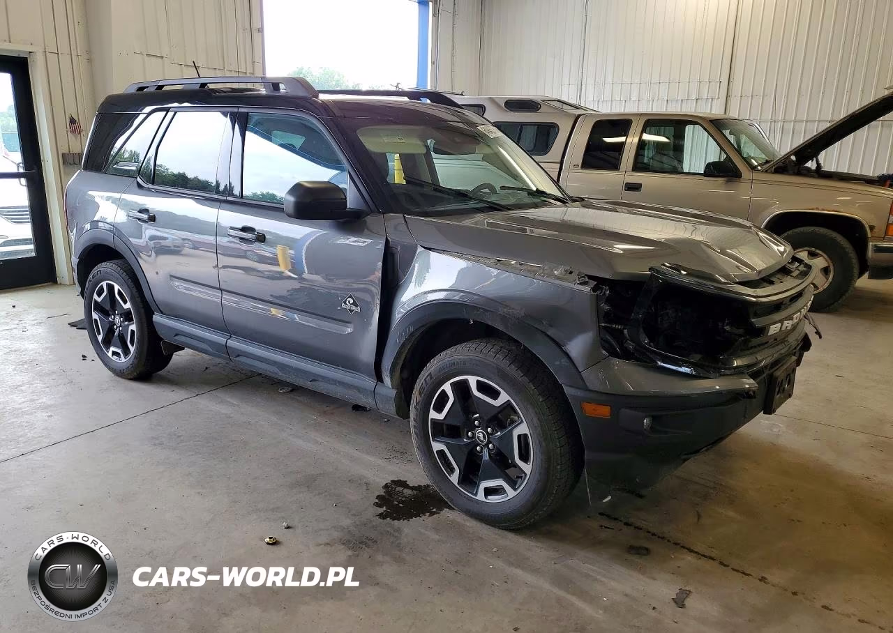 2024 Ford Bronco Sport Outer Banks VIN:3FMCR9C65RRE31840 - 4