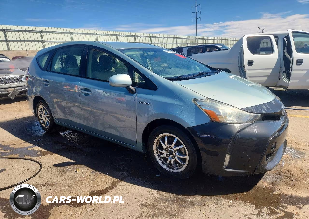 2015 Toyota Prius V Three VIN:JTDZN3EUXFJ026548 - 4