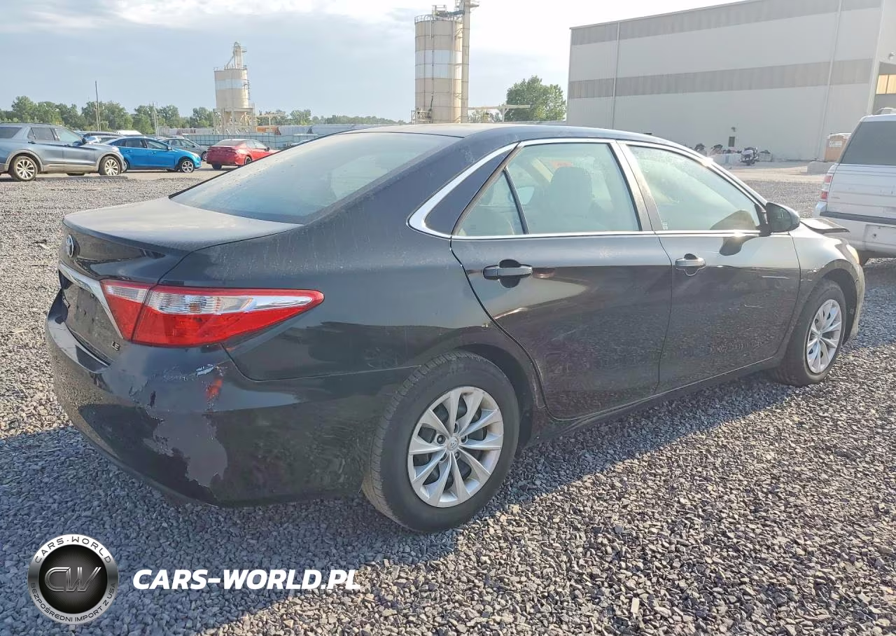 2015 Toyota Camry Le VIN:4T4BF1FK2FR448717 - 3