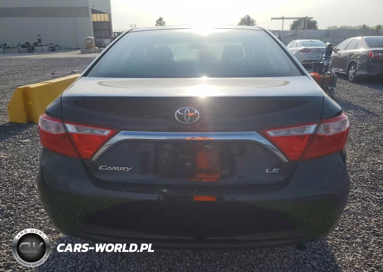 2015 Toyota Camry Le VIN:4T4BF1FK2FR448717 - 6