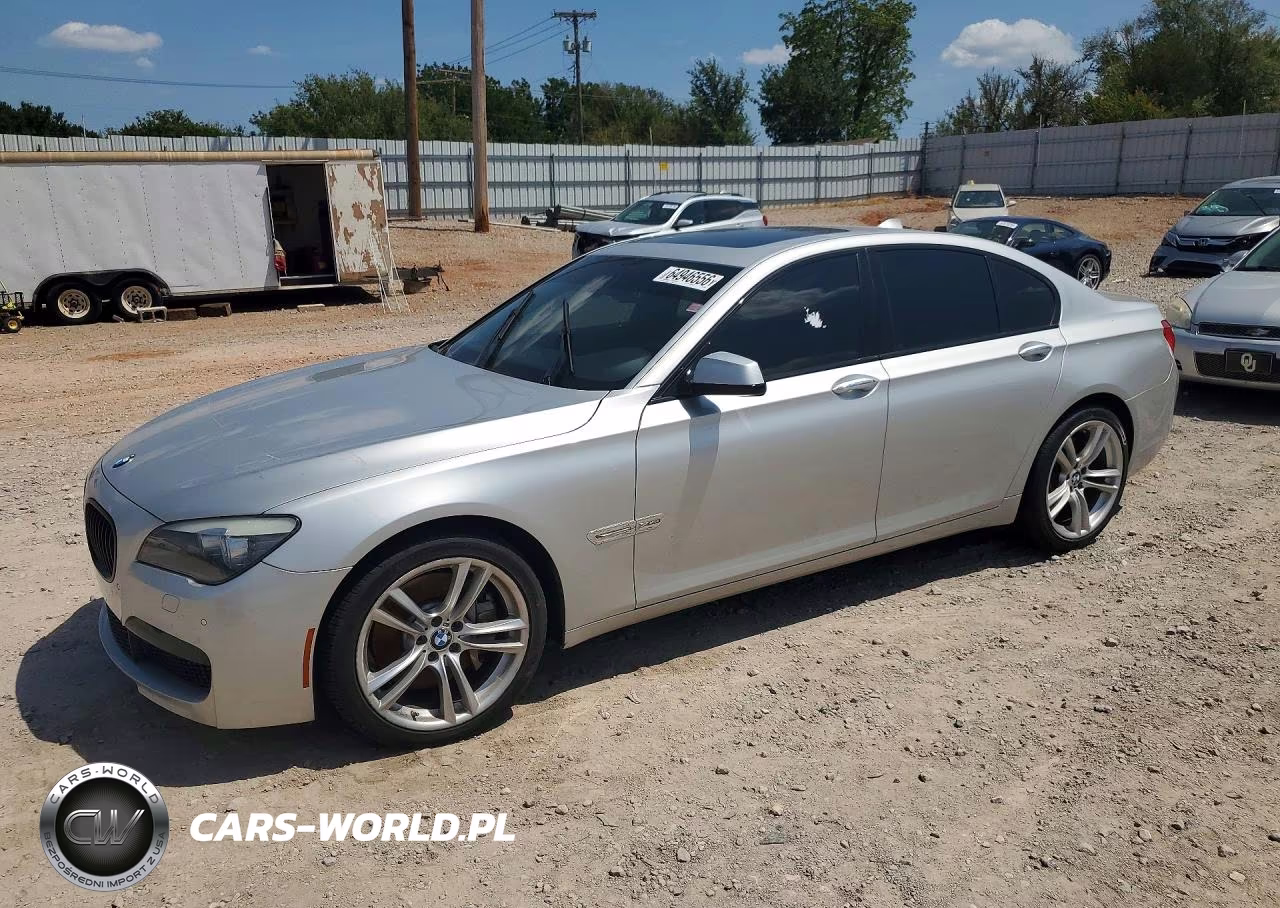 2012 BMW 750 Xi