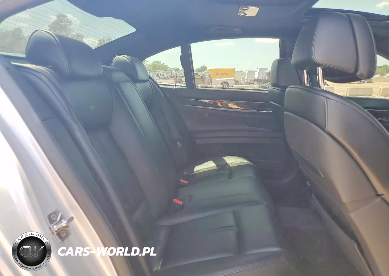 2012 BMW 750 Xi VIN:WBAKC6C55CC396694 - 10