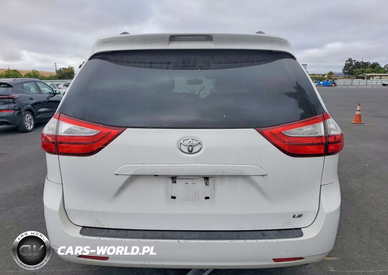 2015 Toyota Sienna Le VIN:5TDKK3DCXFS677393 - 6