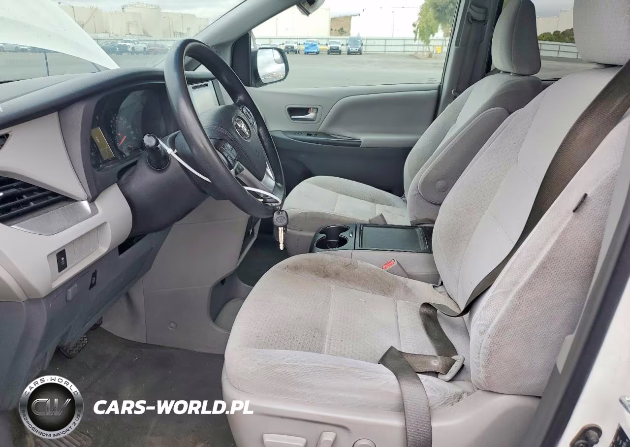 2015 Toyota Sienna Le VIN:5TDKK3DCXFS677393 - 7