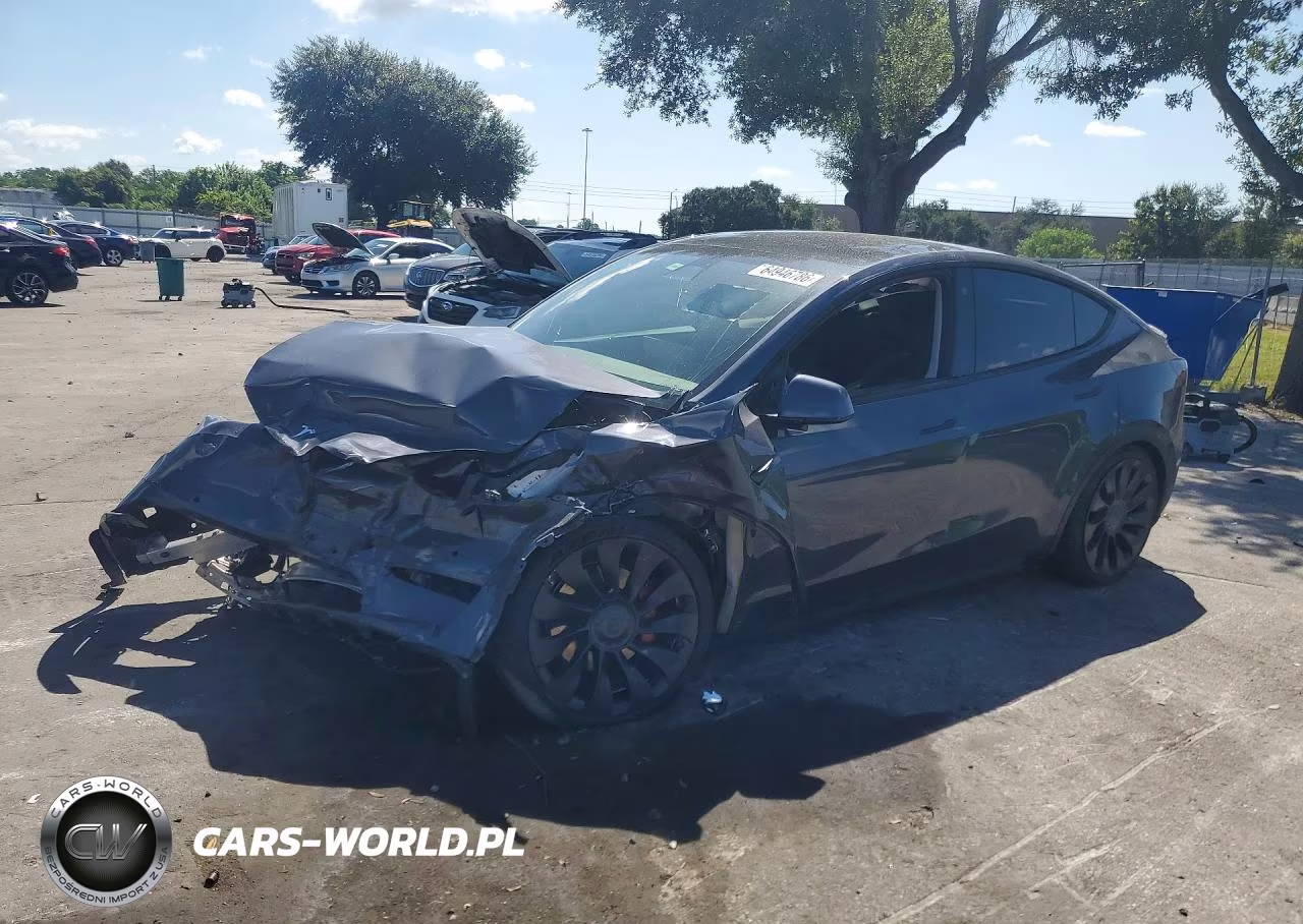 2022 Tesla Model Y VIN:7SAYGDEF2NF451719 - 1