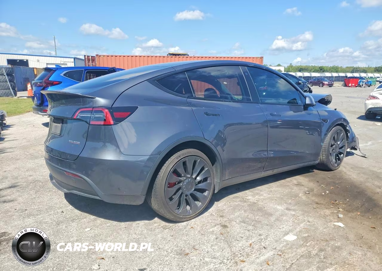 2022 Tesla Model Y VIN:7SAYGDEF2NF451719 - 3