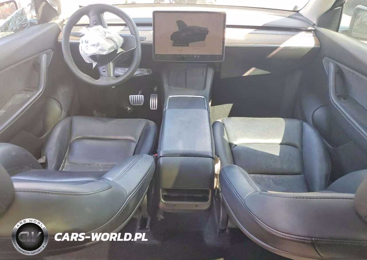 2022 Tesla Model Y VIN:7SAYGDEF2NF451719 - 8