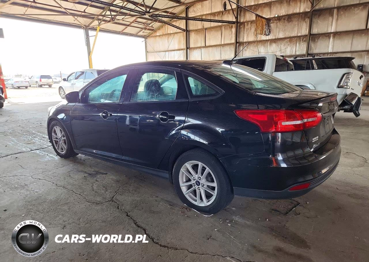 2017 Ford Focus Se VIN:1FADP3F24HL315455 - 2