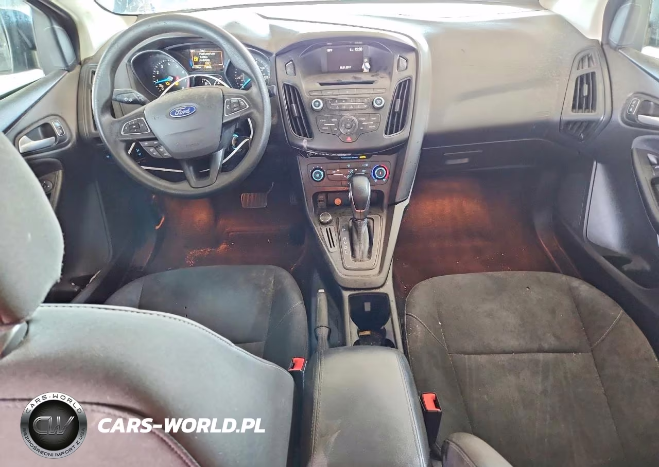 2017 Ford Focus Se VIN:1FADP3F24HL315455 - 8