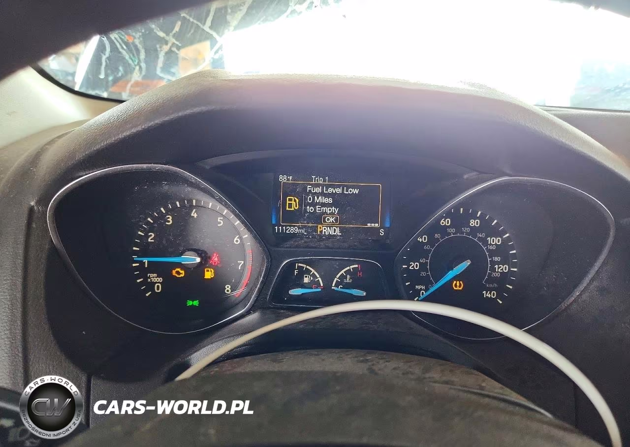 2017 Ford Focus Se VIN:1FADP3F24HL315455 - 9