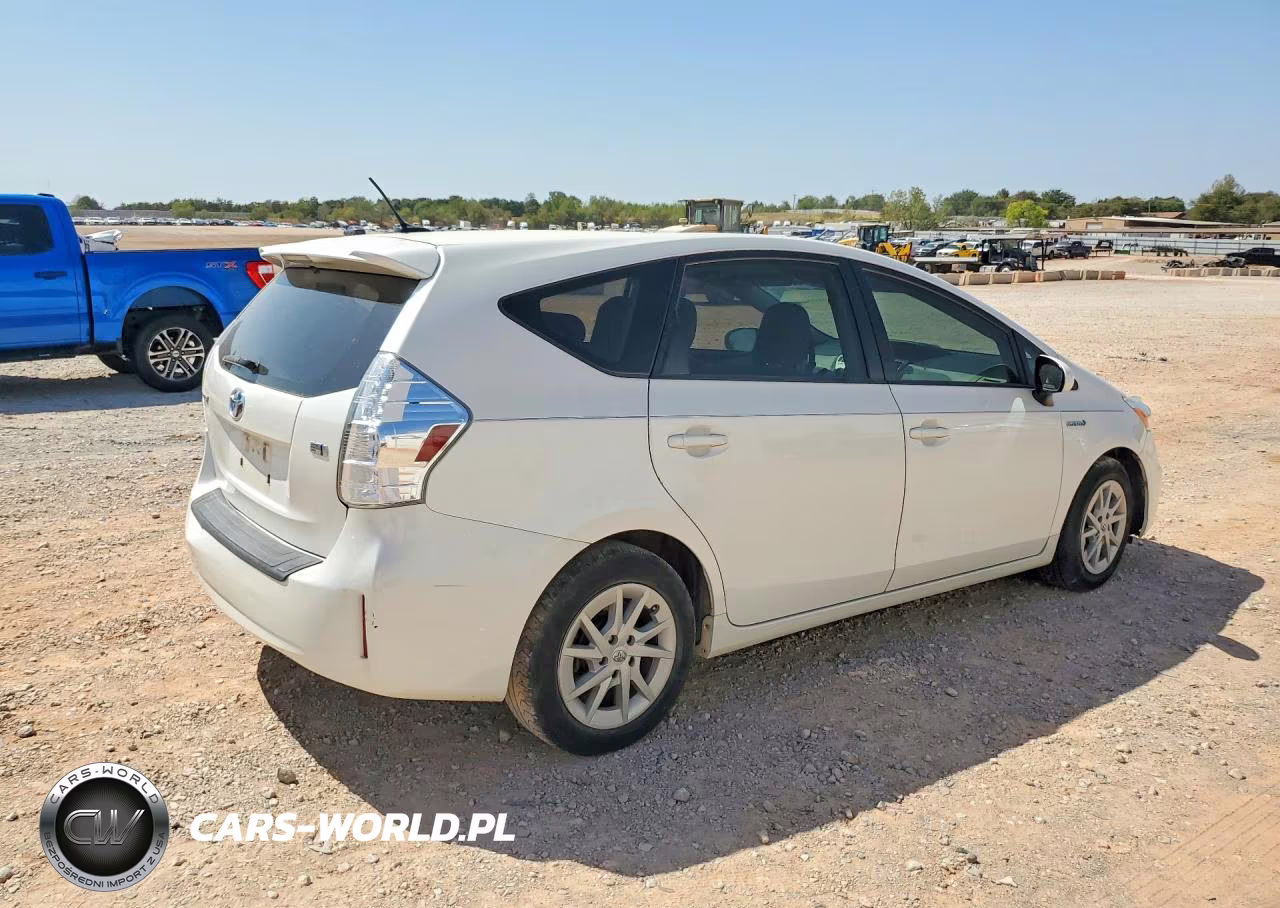 2014 Toyota Prius V Three VIN:JTDZN3EU5E3311810 - 3