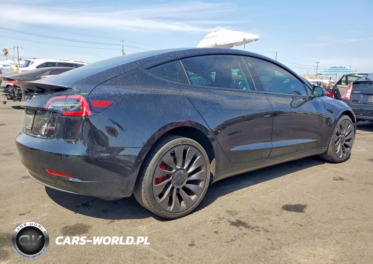 2021 Tesla Model 3 VIN:5YJ3E1EC9MF001582 - 3