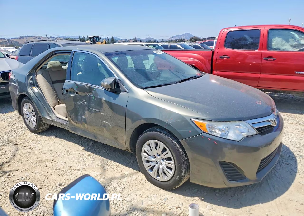 2013 Toyota Camry Le VIN:4T1BF1FK4DU717484 - 4
