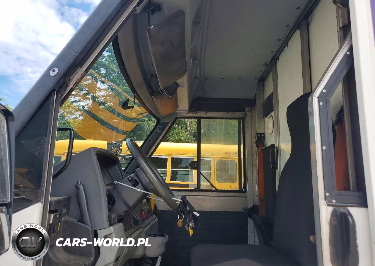 2013 Isuzu Npr VIN:JALB4T172D7W00217 - 7