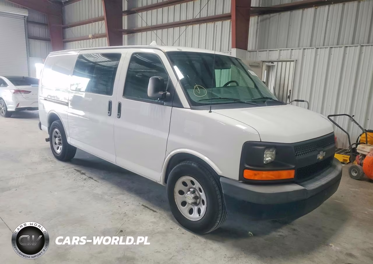 2013 Chevrolet Express G1500 VIN:1GCSGAFXXD1146727 - 4