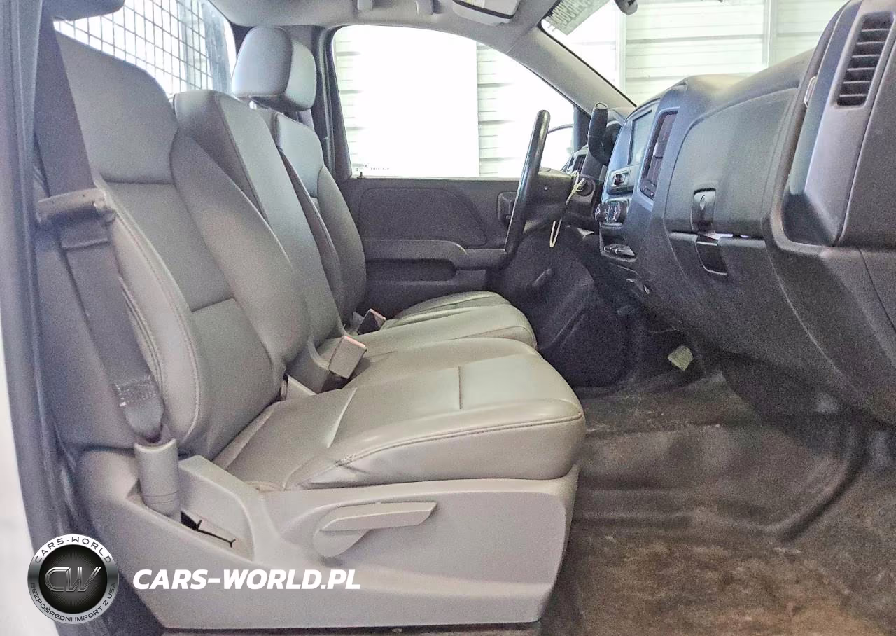 2018 Chevrolet Silverado C1500 VIN:1GCNCNEH2JZ367035 - 10