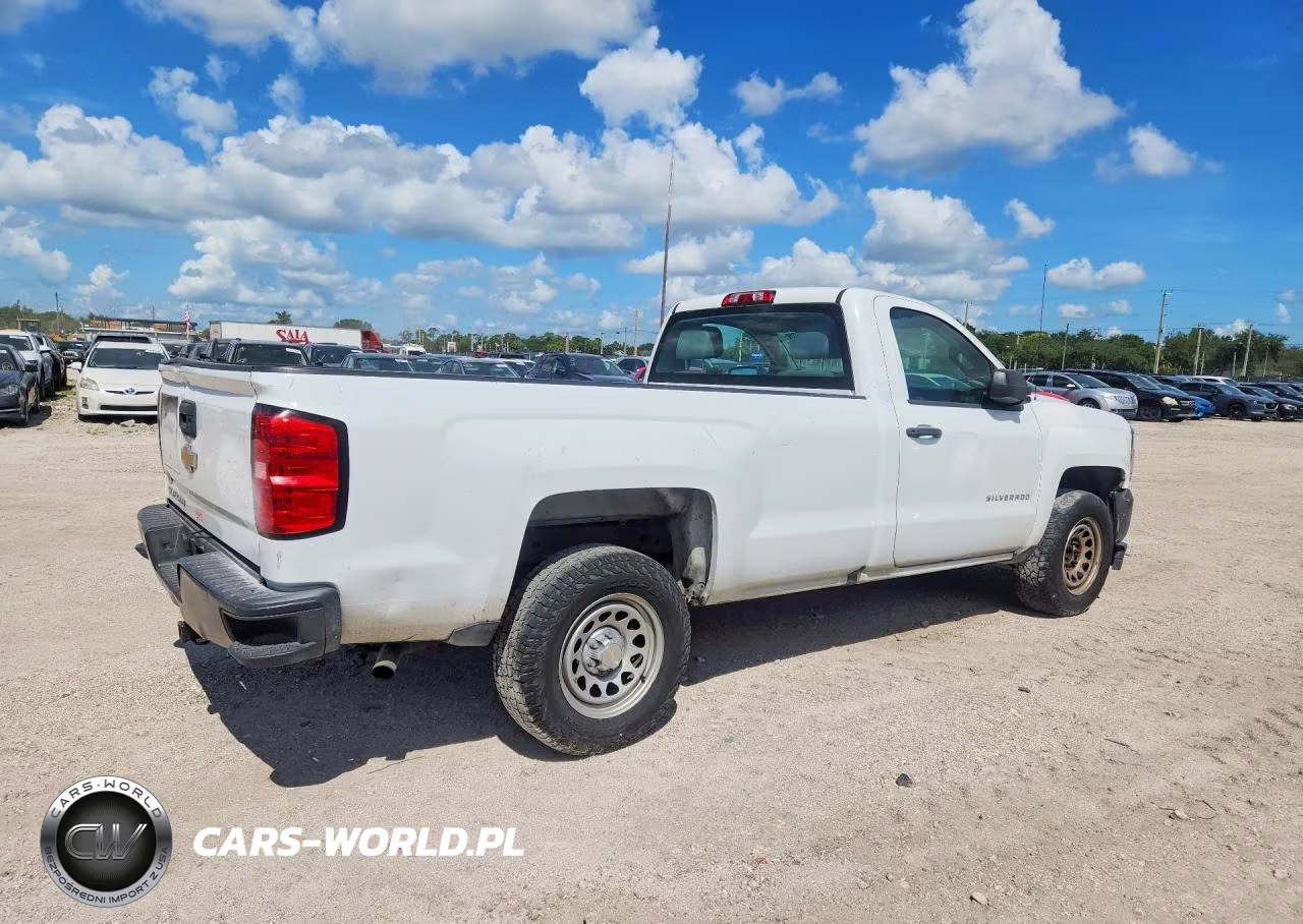 2018 Chevrolet Silverado C1500 VIN:1GCNCNEH5JZ368440 - 3
