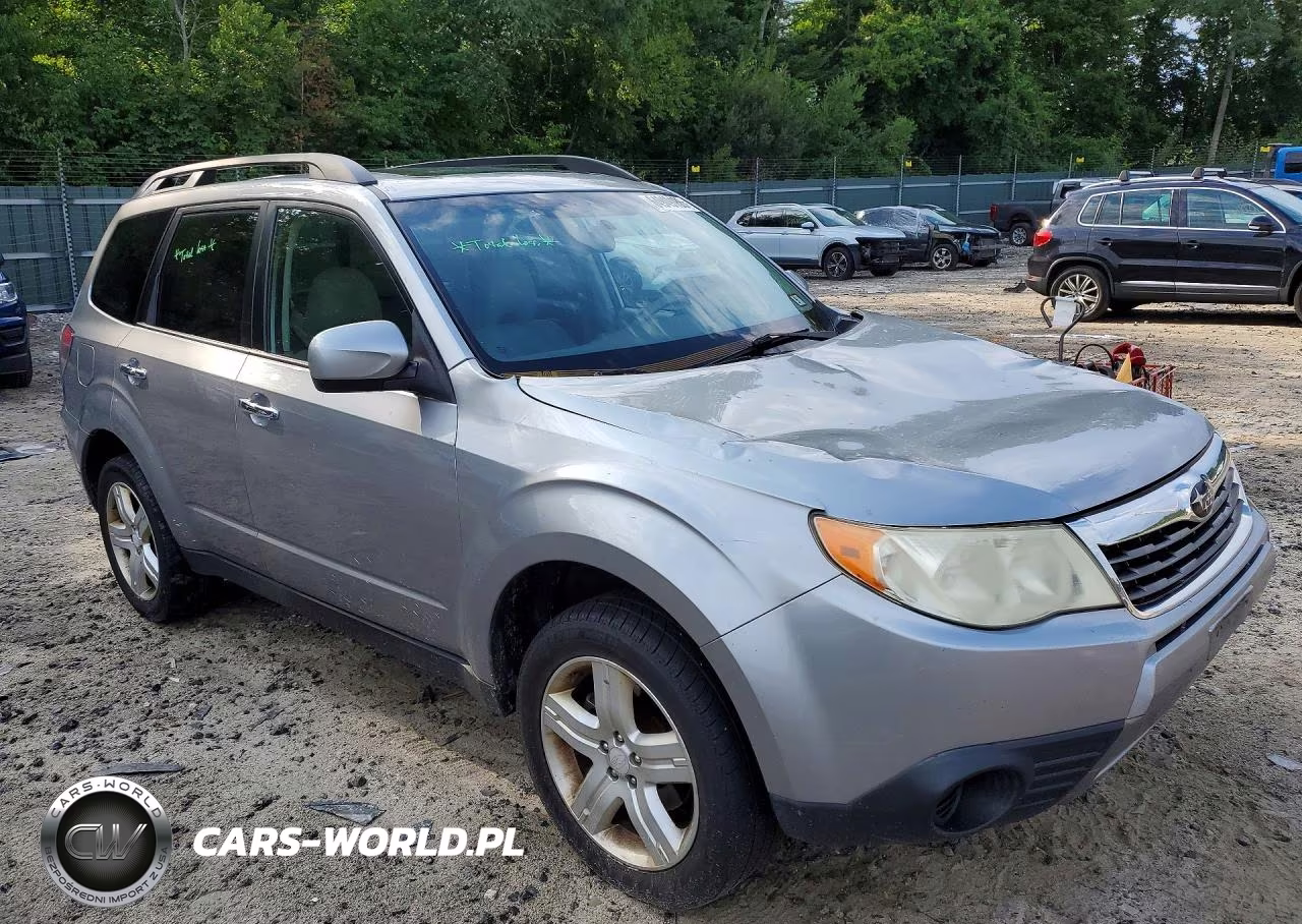 2010 Subaru Forester 2.5X Premium VIN:JF2SH6CC5AH747818 - 4