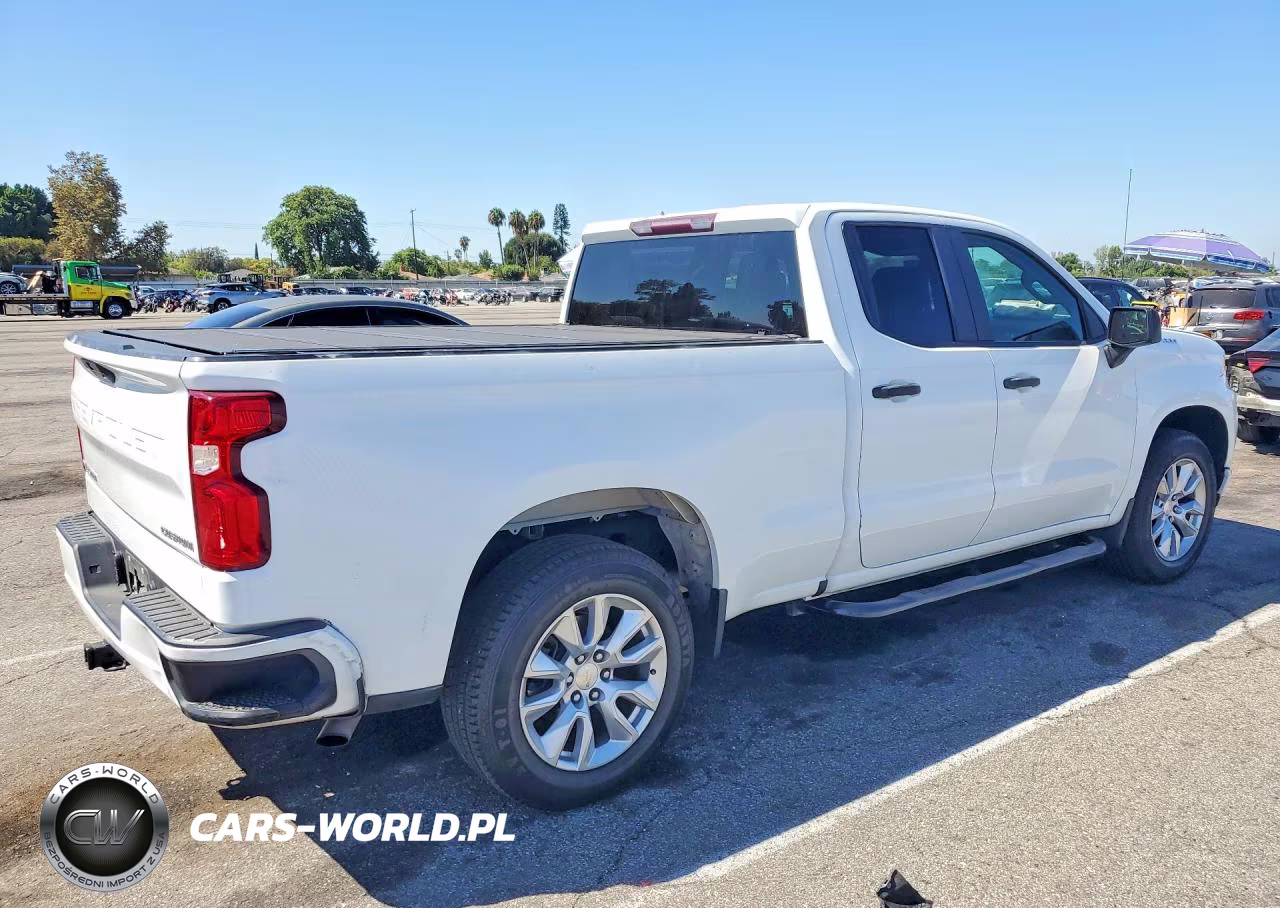2021 Chevrolet Silverado C1500 Custom VIN:1GCRWBEK1MZ255169 - 3
